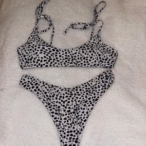 Black and White Swimsuit Size 4